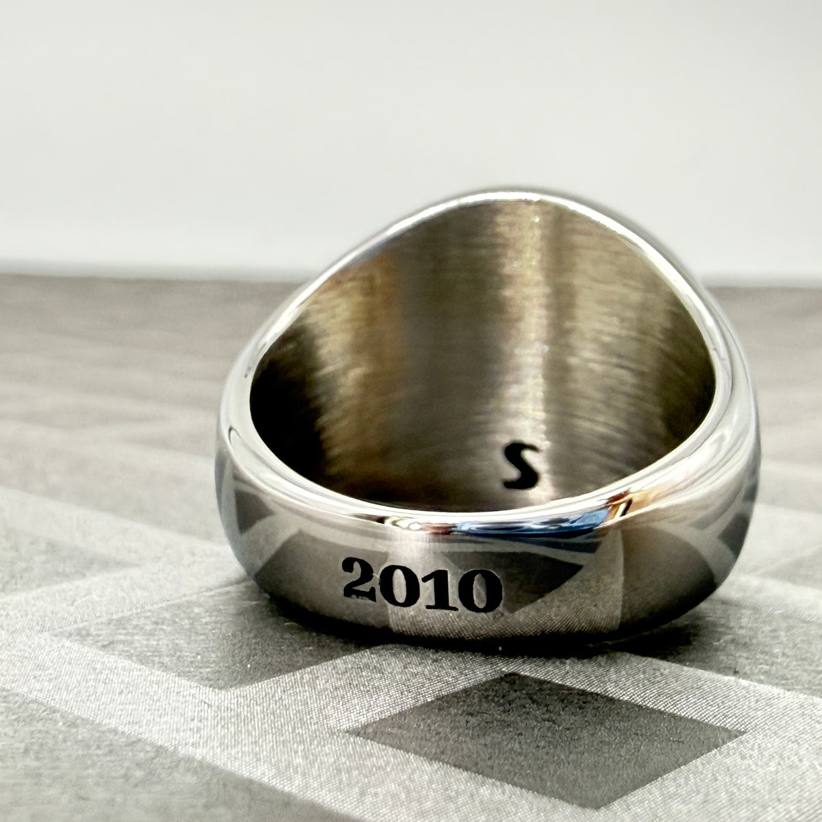 Signet Ring band with engraving